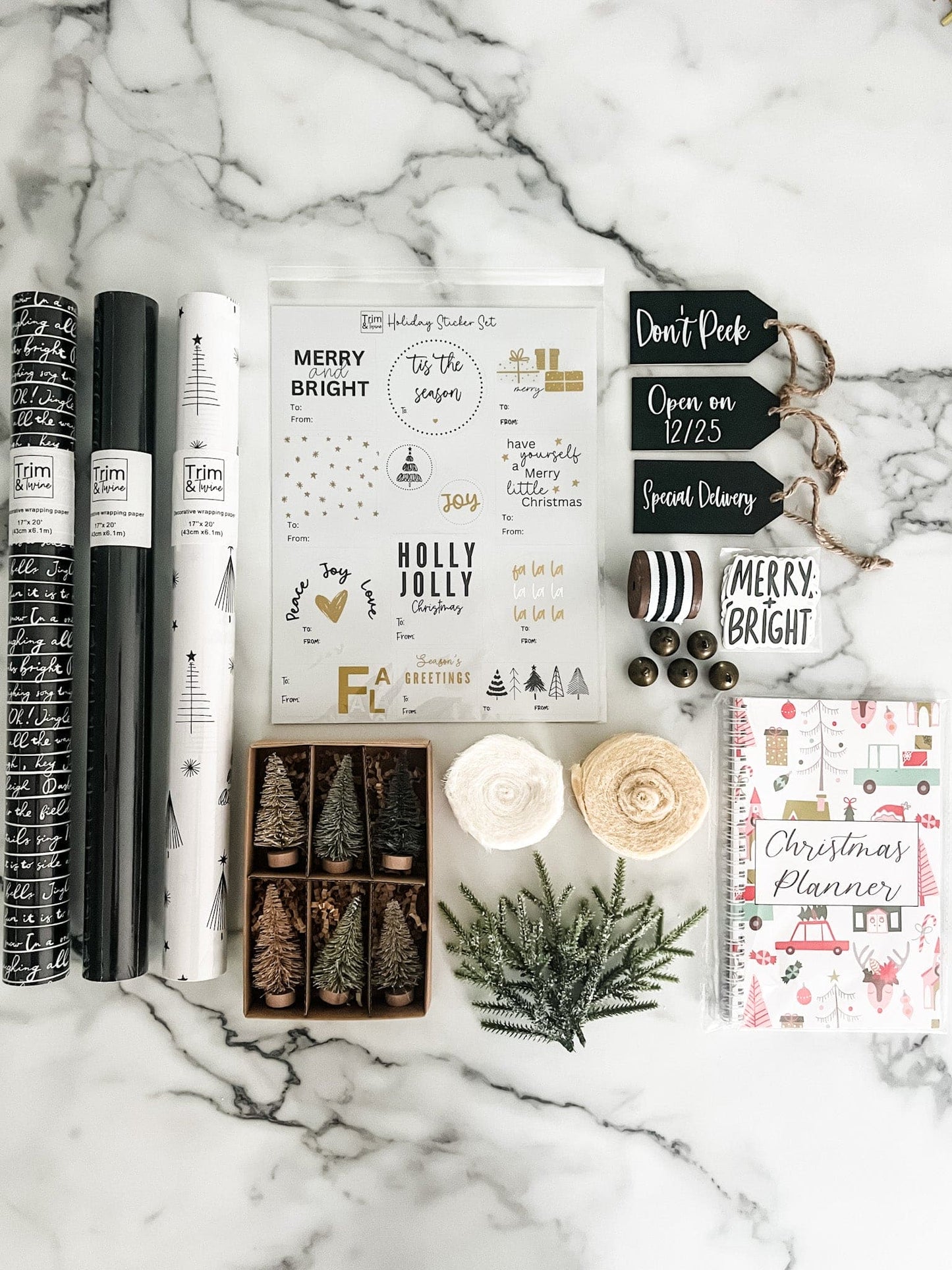 Holiday Wrapping Kit - Black & White