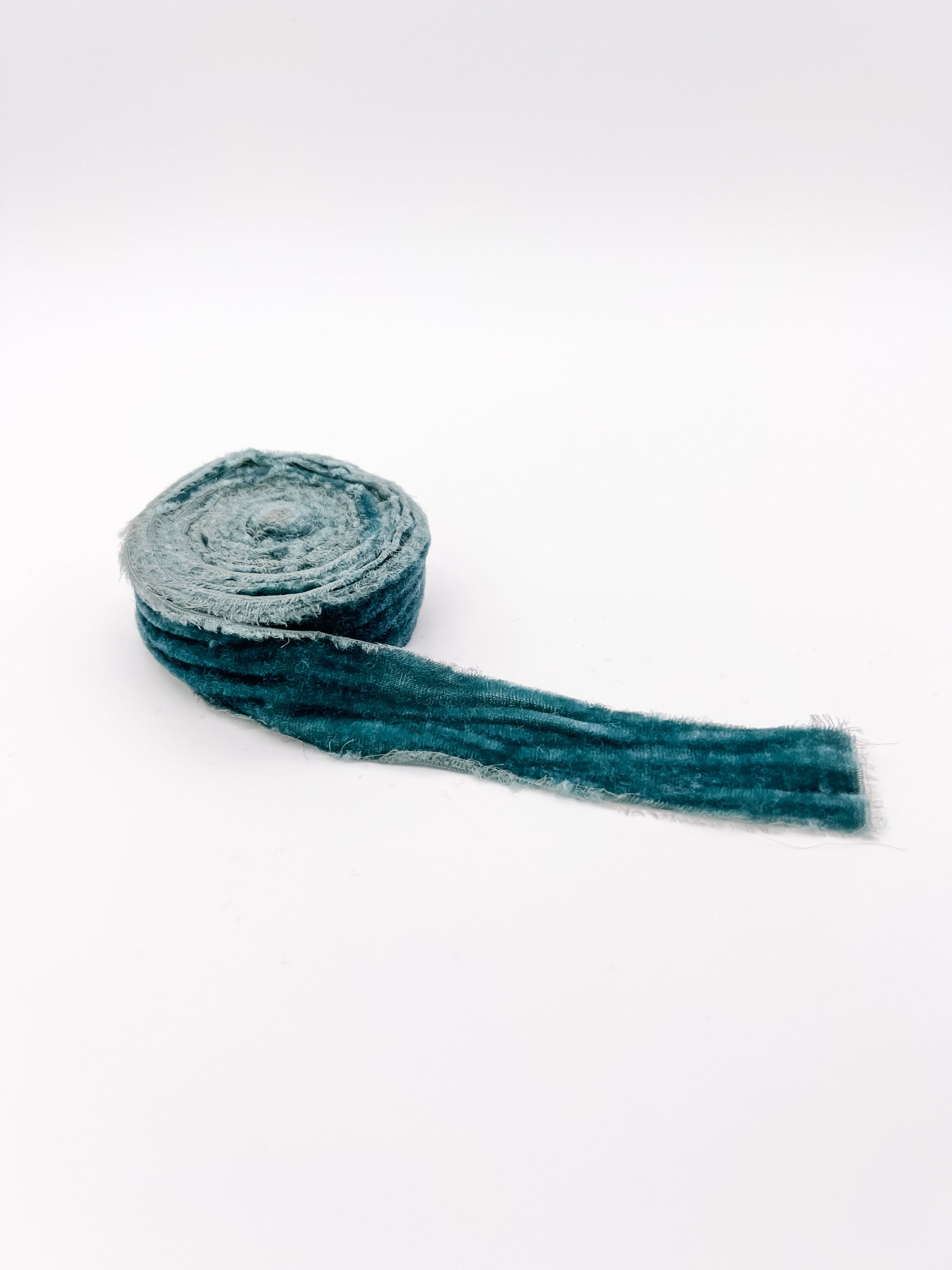 1.25" Raw Edge Velvet