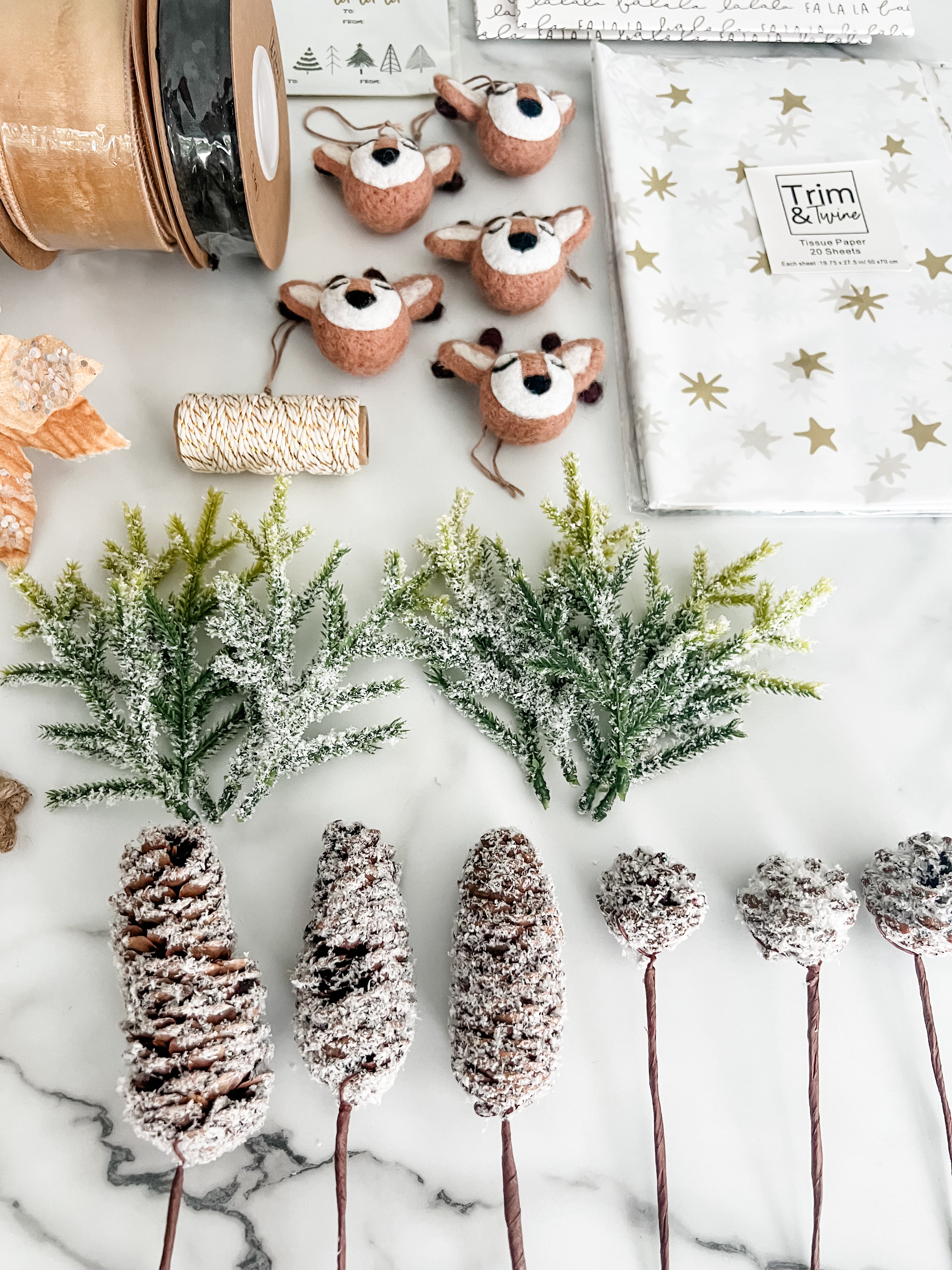 2026 Deluxe Holiday Wrapping Kit - Black & White