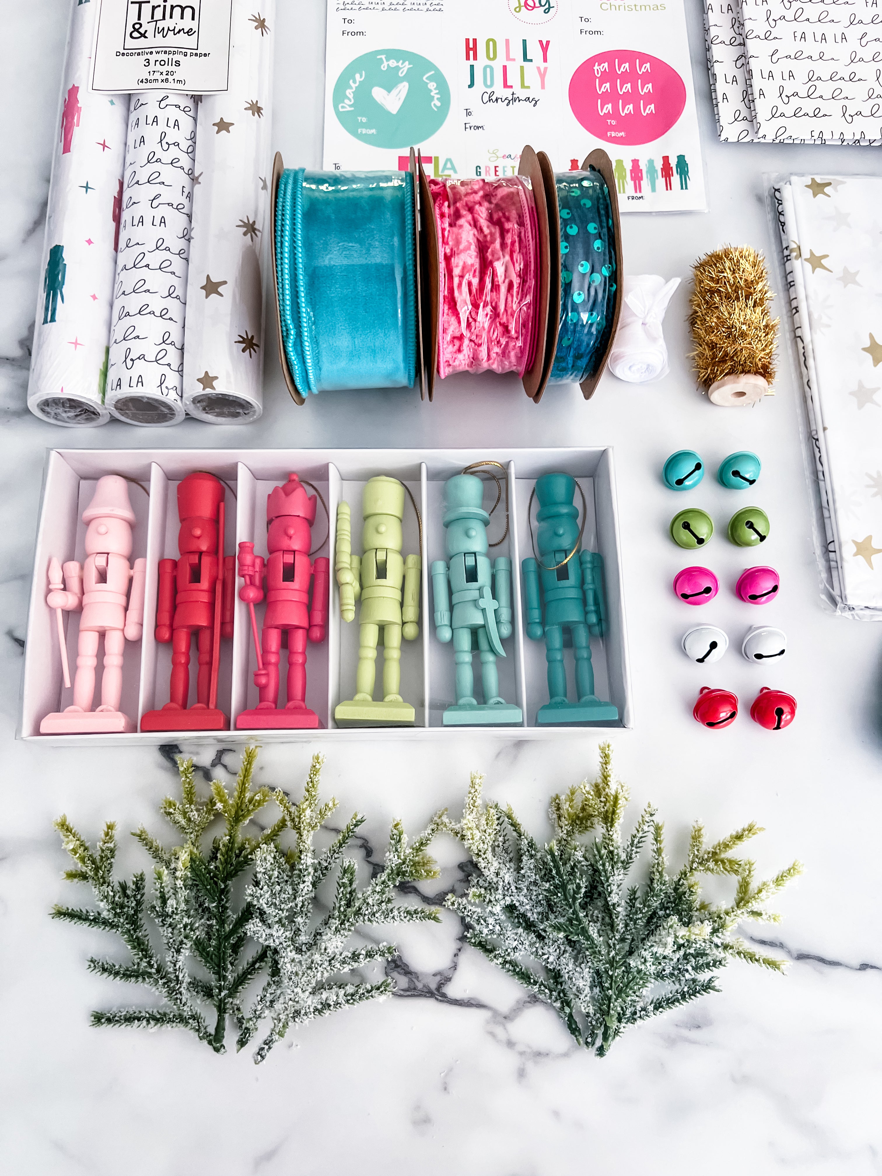 2026 Deluxe Holiday Wrapping Kit - Colorful Nutcracker