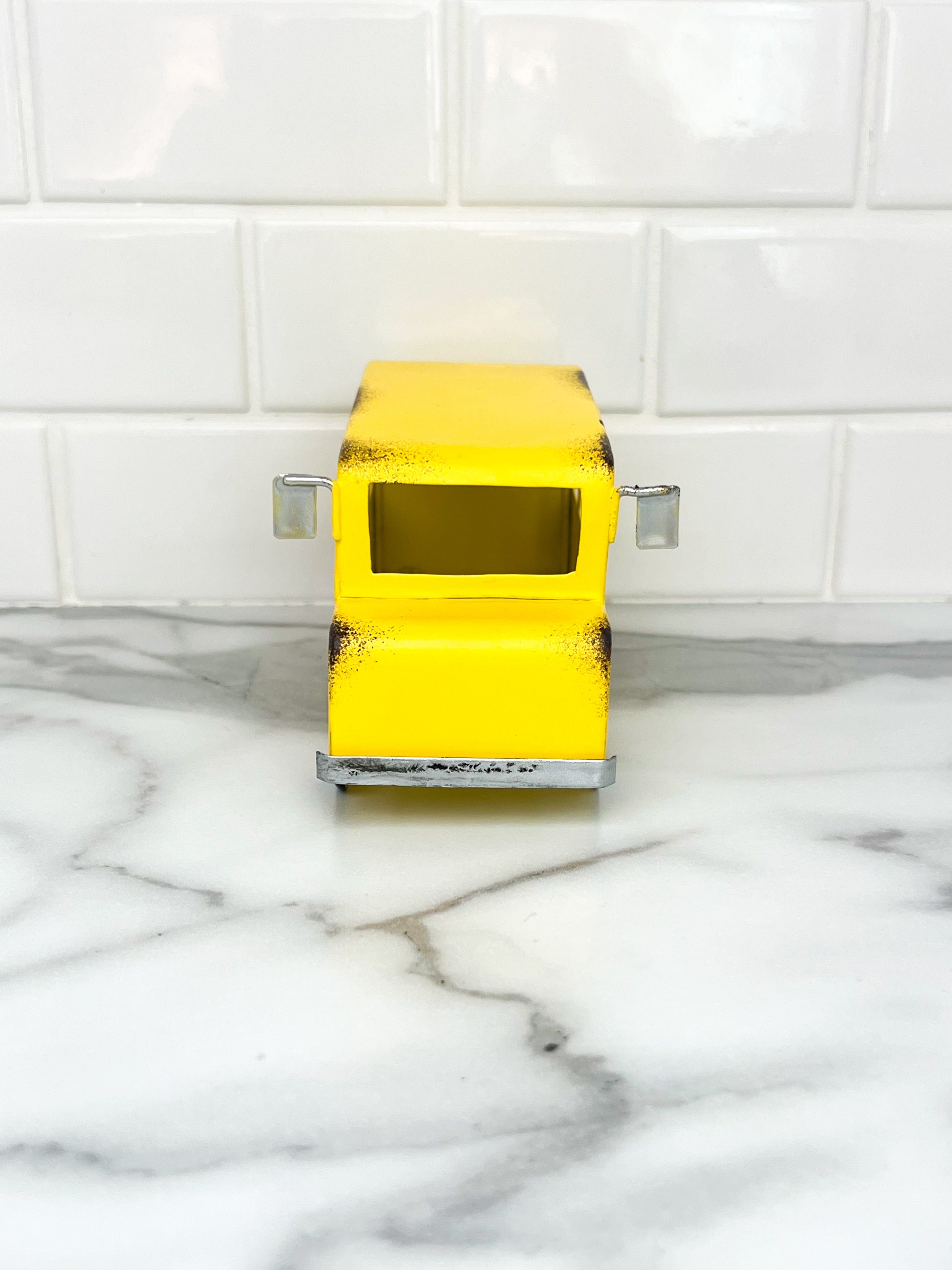 Metal Yellow School bus - PREORDER