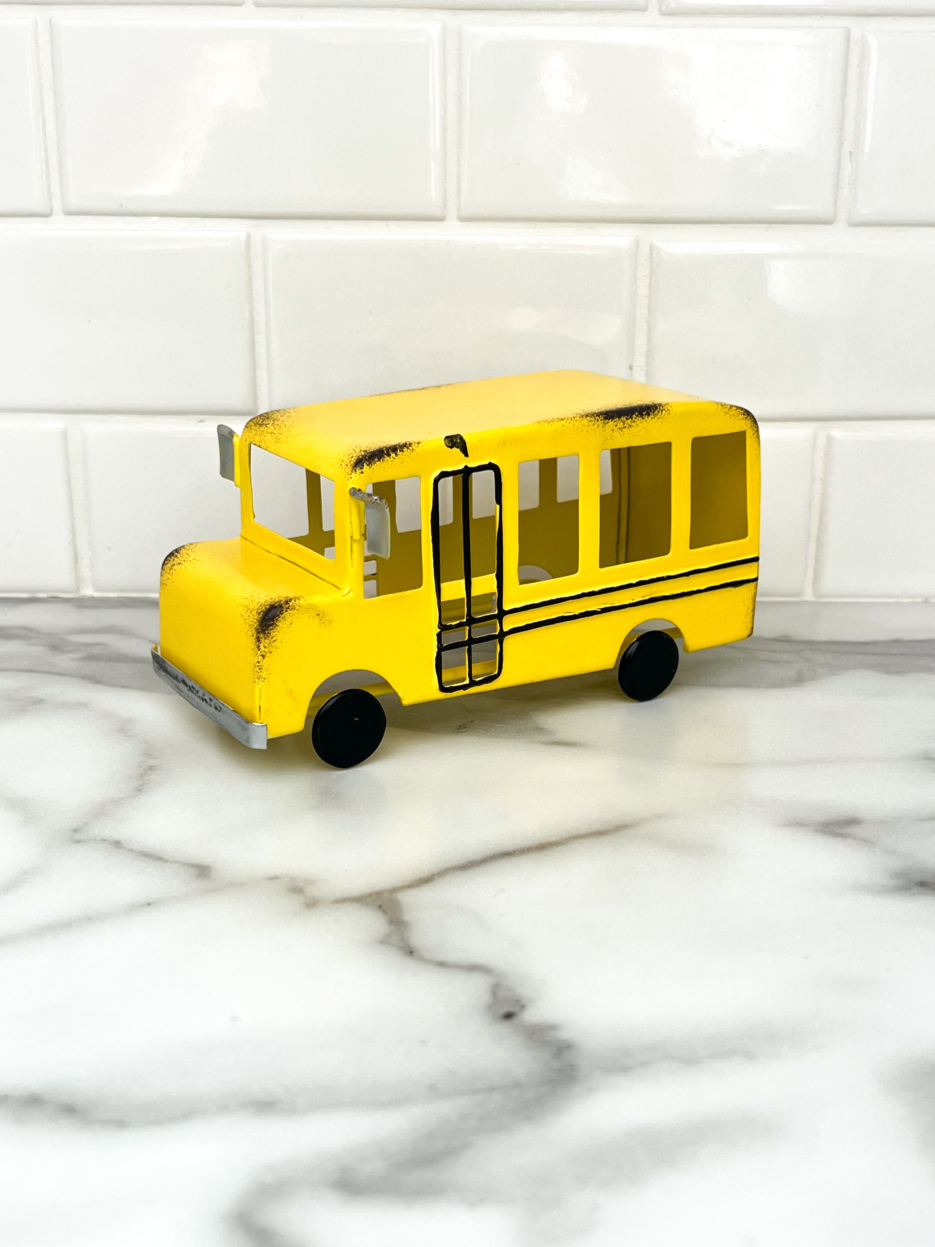 Metal Yellow School bus - PREORDER