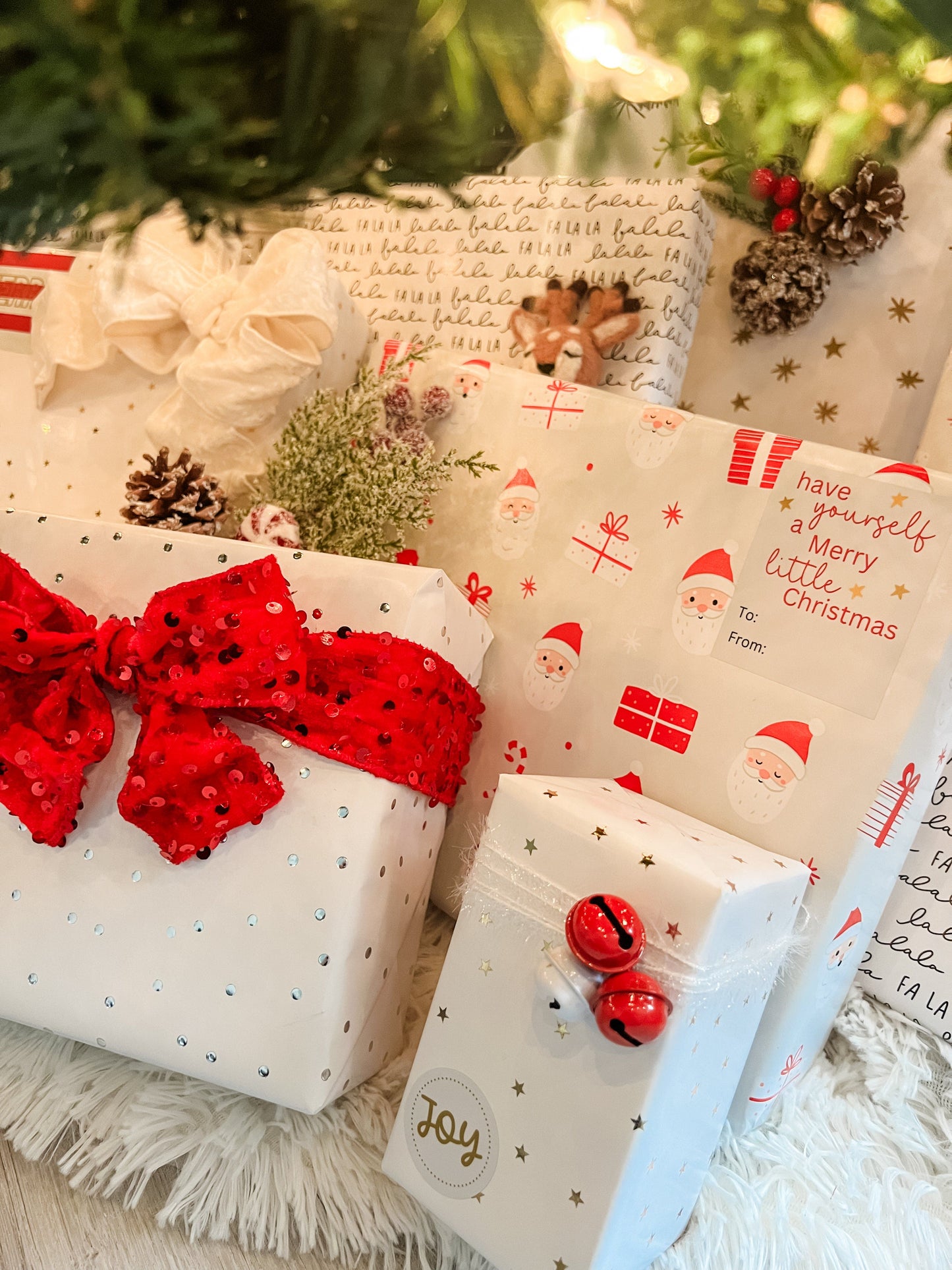 2025 Deluxe Holiday Wrapping Kit - Santa